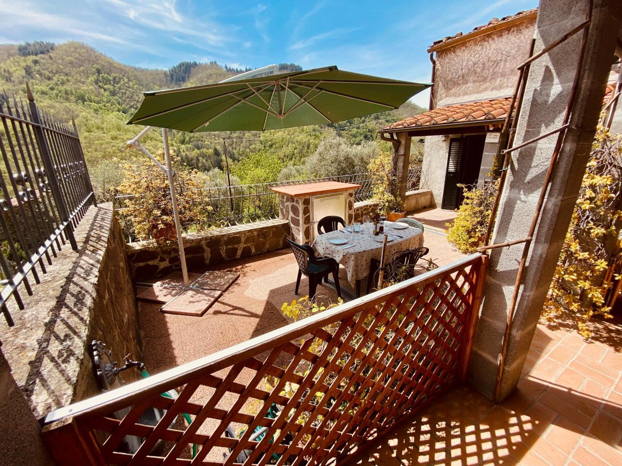 La Vista Dal Civico 26 Villa Bagni di Lucca Eksteriør billede